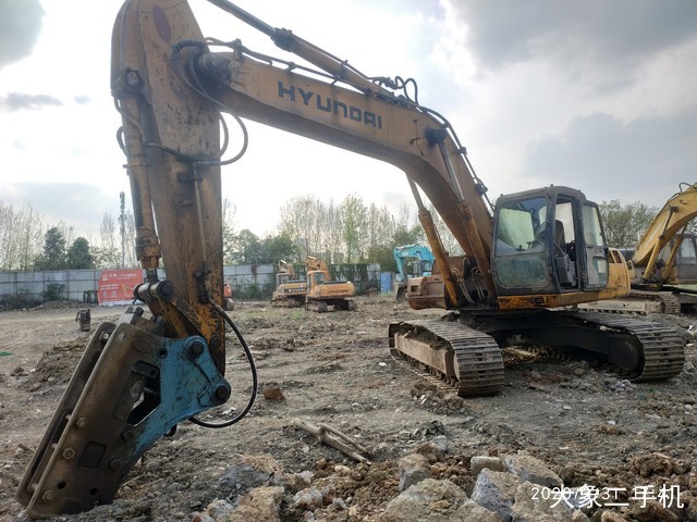 现代R260LC-5挖掘机 现代R260LC-5挖掘机